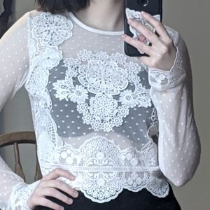 Long sleeve mesh embroidered white top